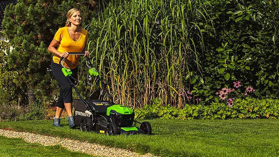 tondeuse à gazon sans fil autotractée GD40LM46SP Greenworks